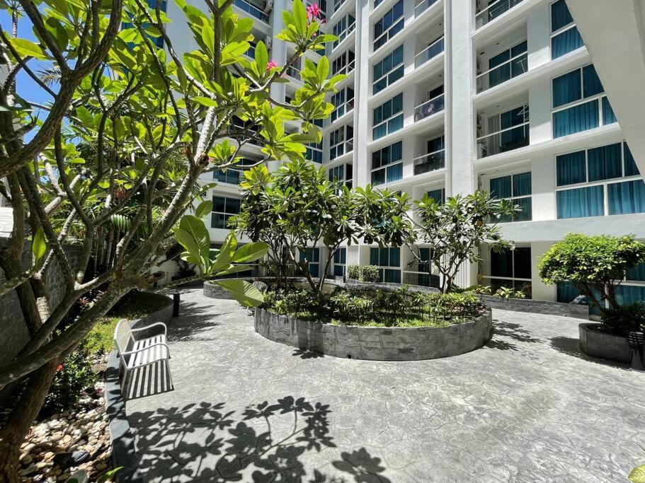 Garden Access 1 Bedroom In Serenity Pattaya Exterior photo